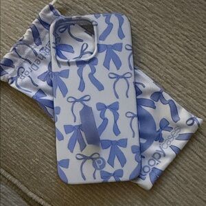 Loopy Case Blue Bow Pattern Phone Case
For IPhone 16 pro max